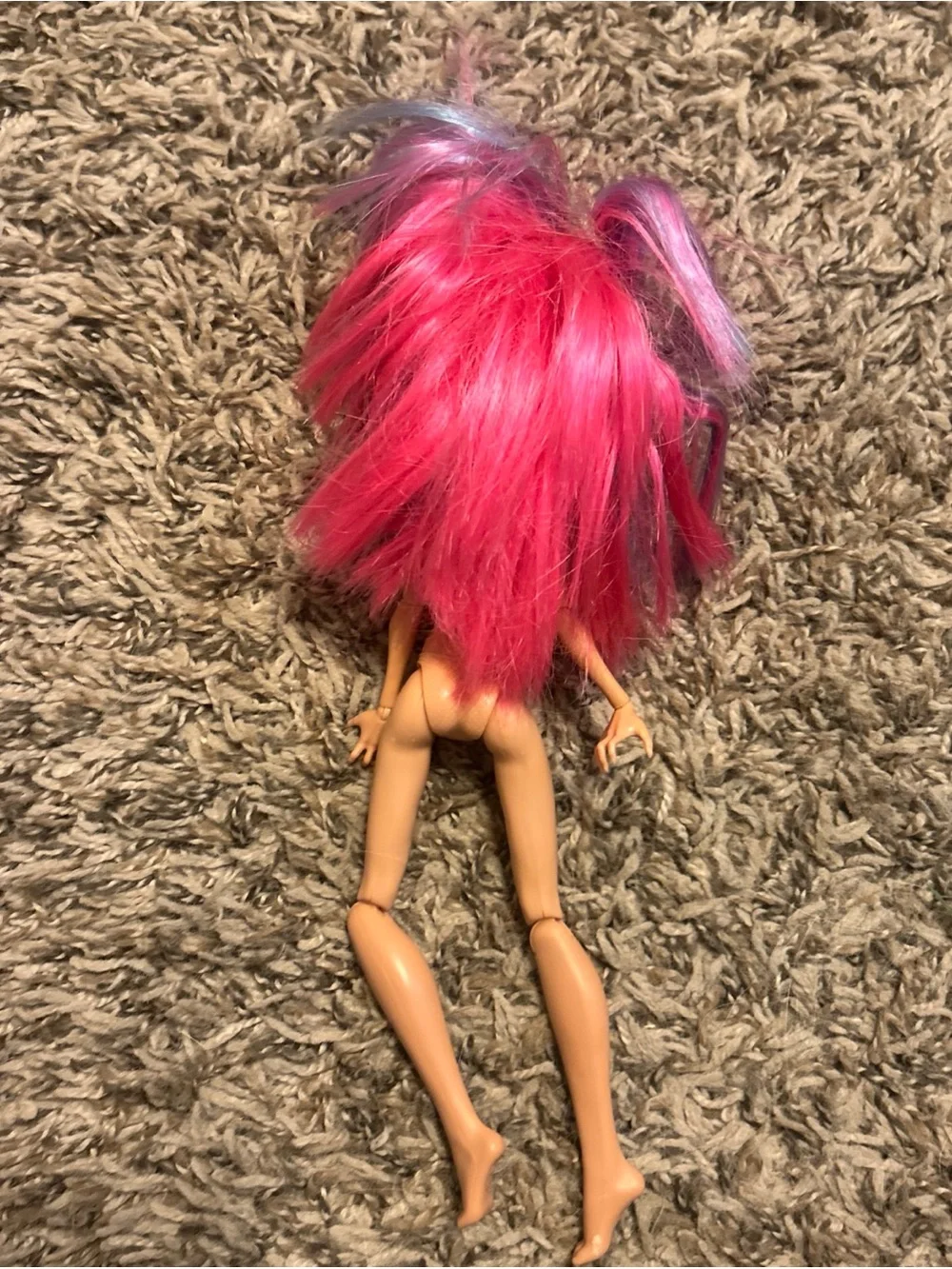 Monster High Howleen Wolf Doll 2011, Pink Hair. No clothes or shoes or accessori